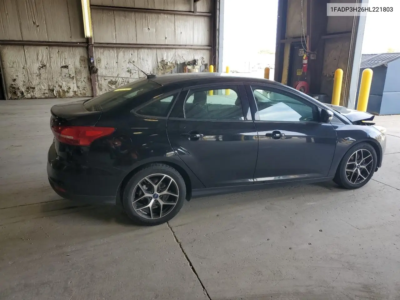 1FADP3H26HL221803 2017 Ford Focus Sel