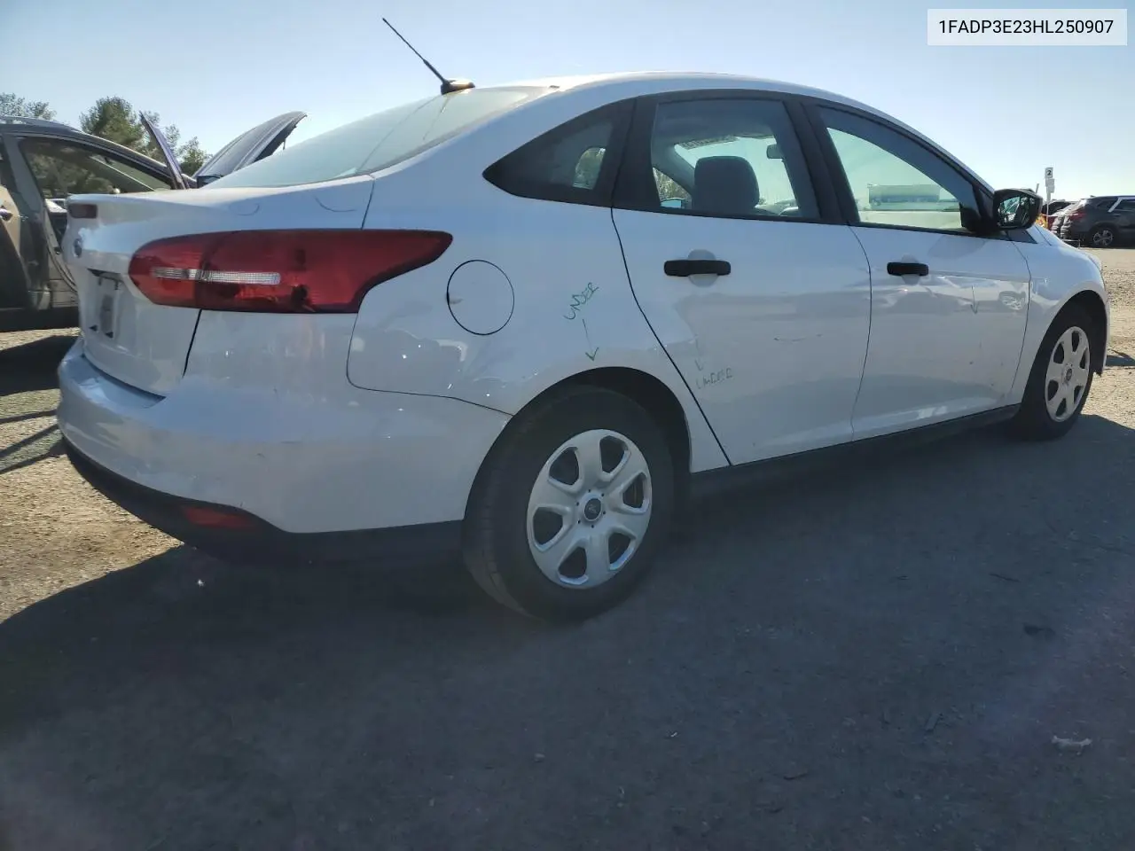 1FADP3E23HL250907 2017 Ford Focus S