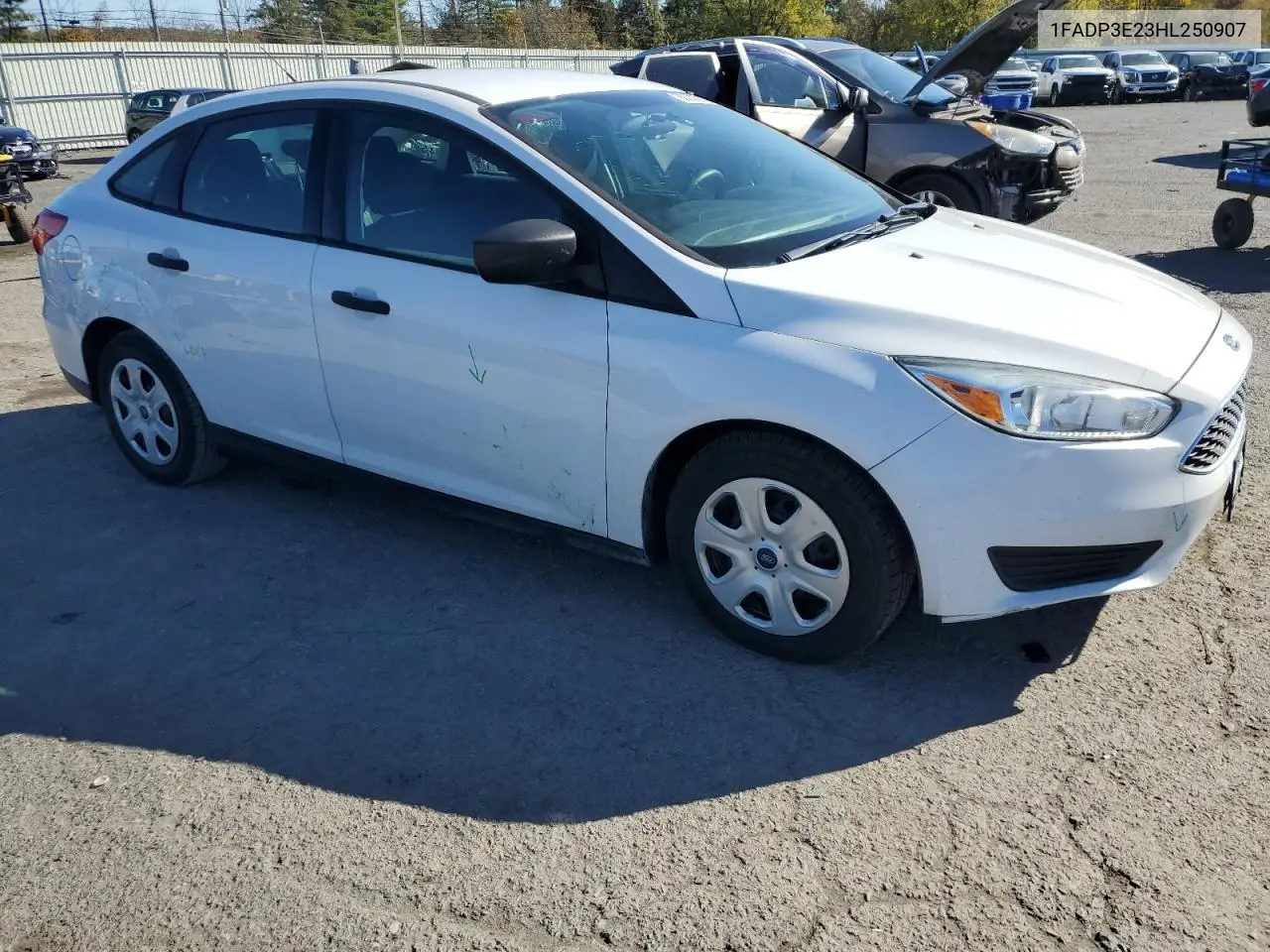 1FADP3E23HL250907 2017 Ford Focus S