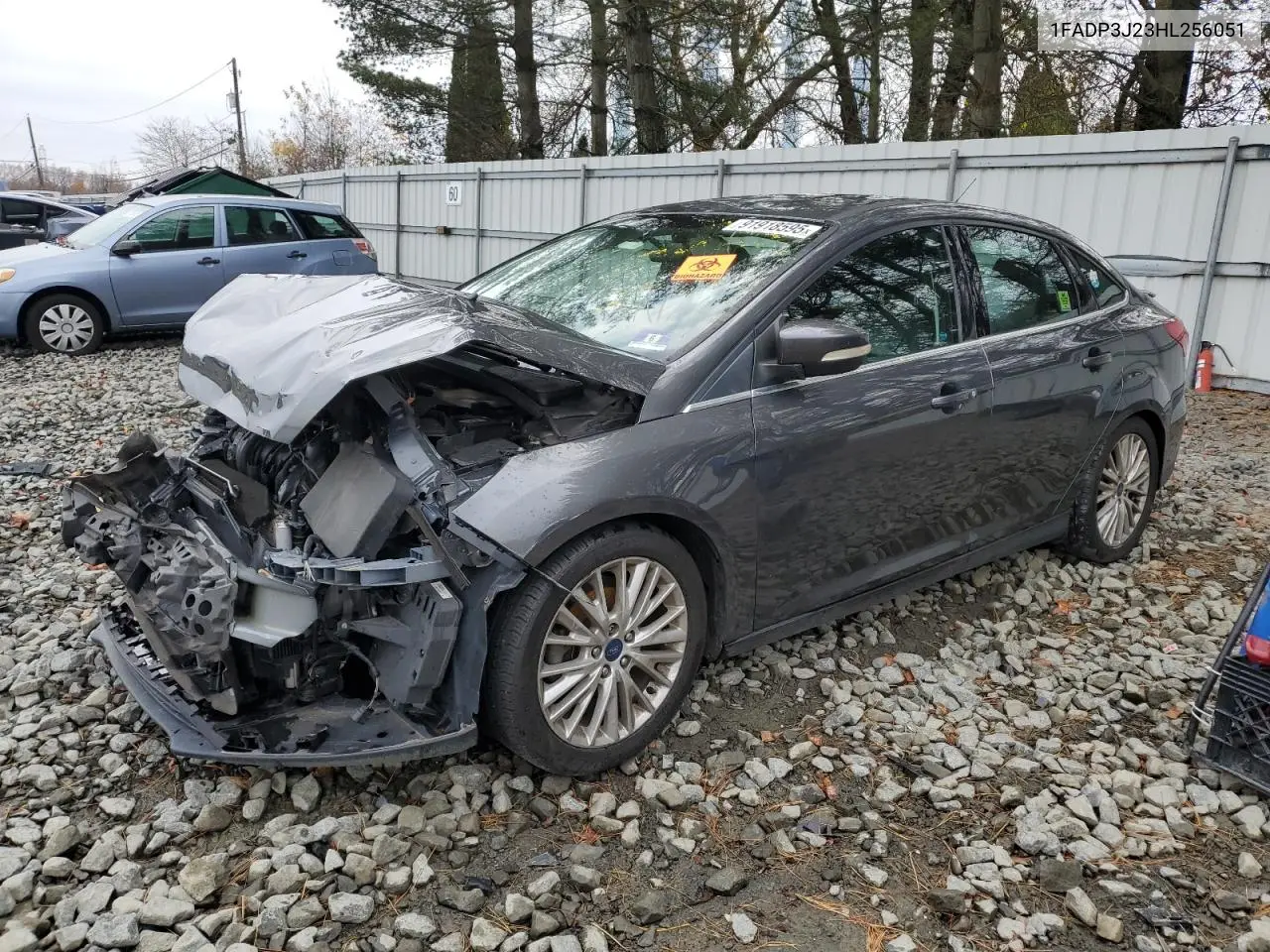 1FADP3J23HL256051 2017 Ford Focus Titanium