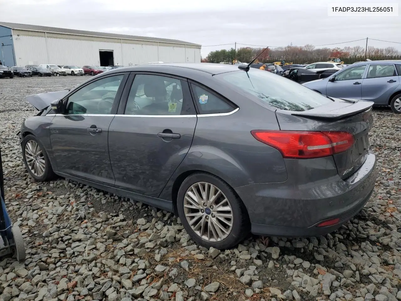 1FADP3J23HL256051 2017 Ford Focus Titanium