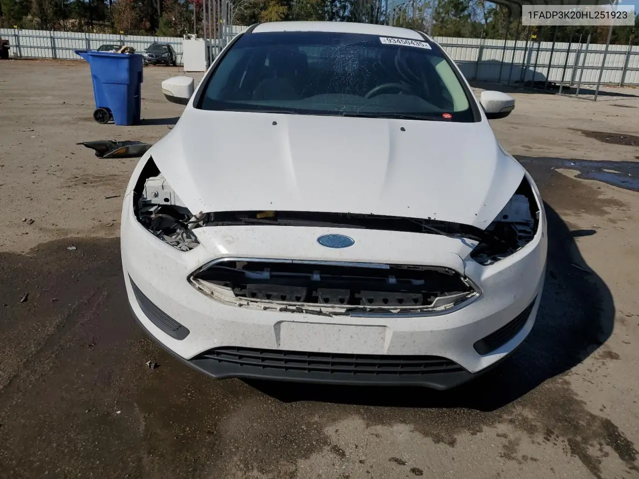 1FADP3K20HL251923 2017 Ford Focus Se