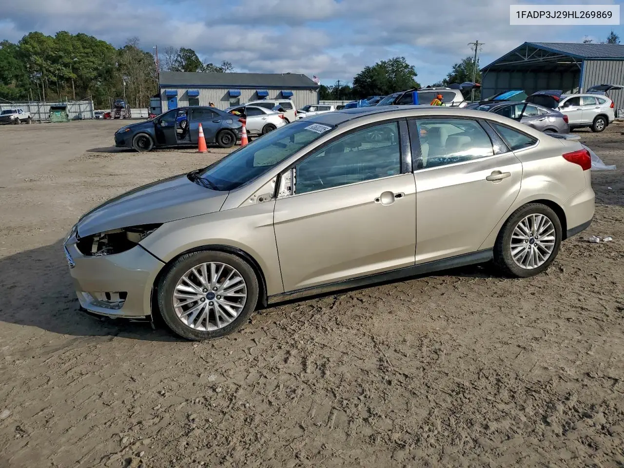 1FADP3J29HL269869 2017 Ford Focus Titanium