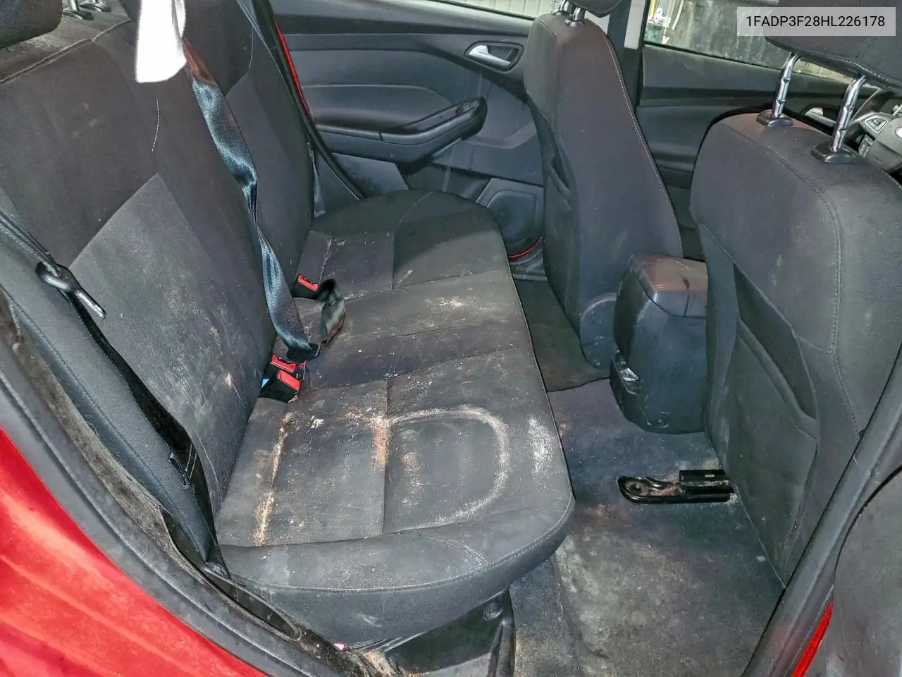 1FADP3F28HL226178 2017 Ford Focus Se