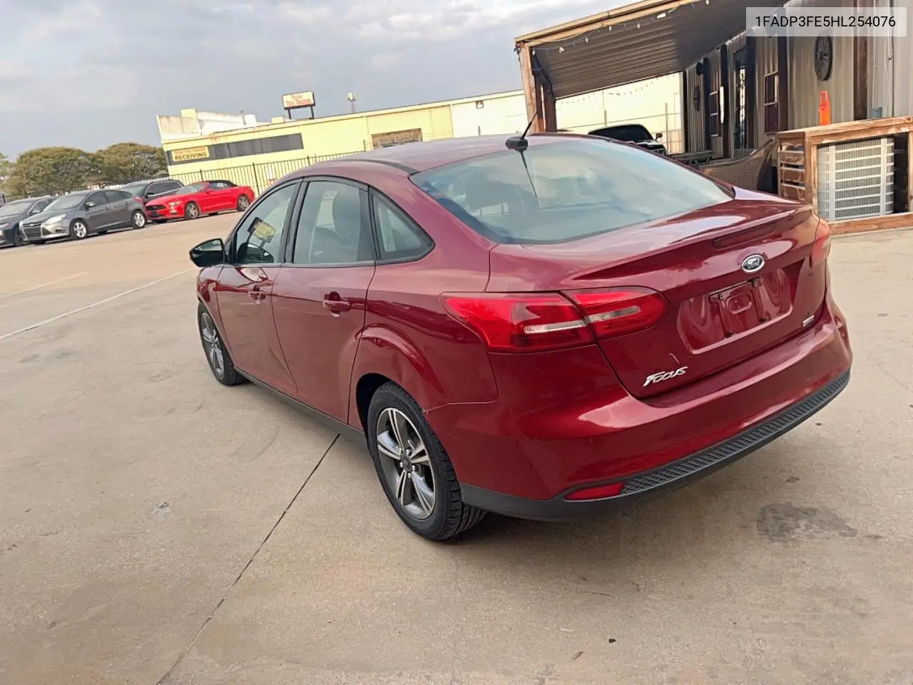1FADP3FE5HL254076 2017 Ford Focus Se