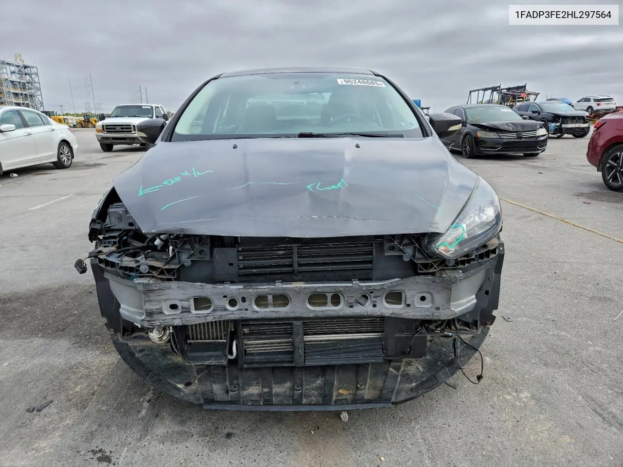 1FADP3FE2HL297564 2017 Ford Focus Se