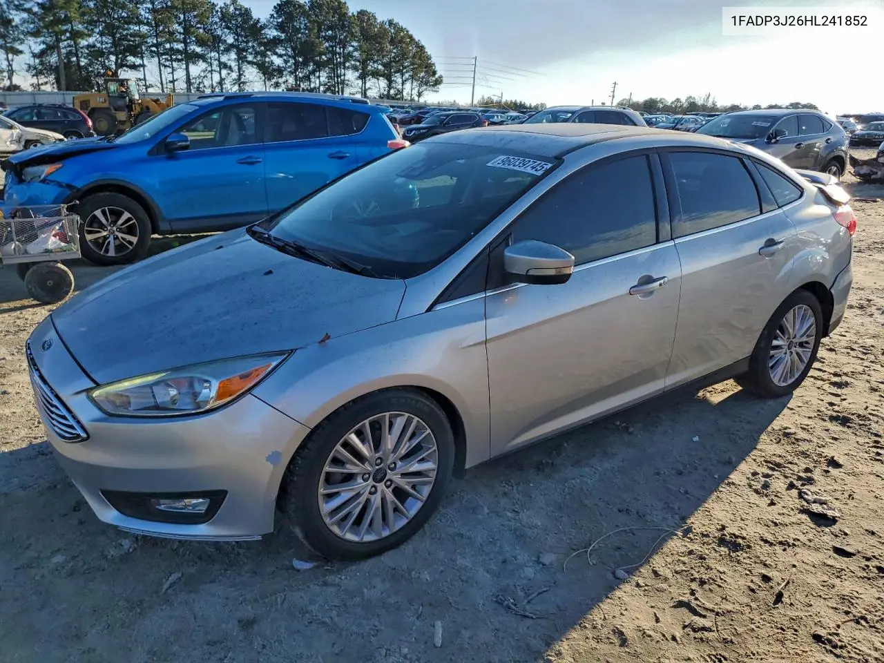 1FADP3J26HL241852 2017 Ford Focus Titanium