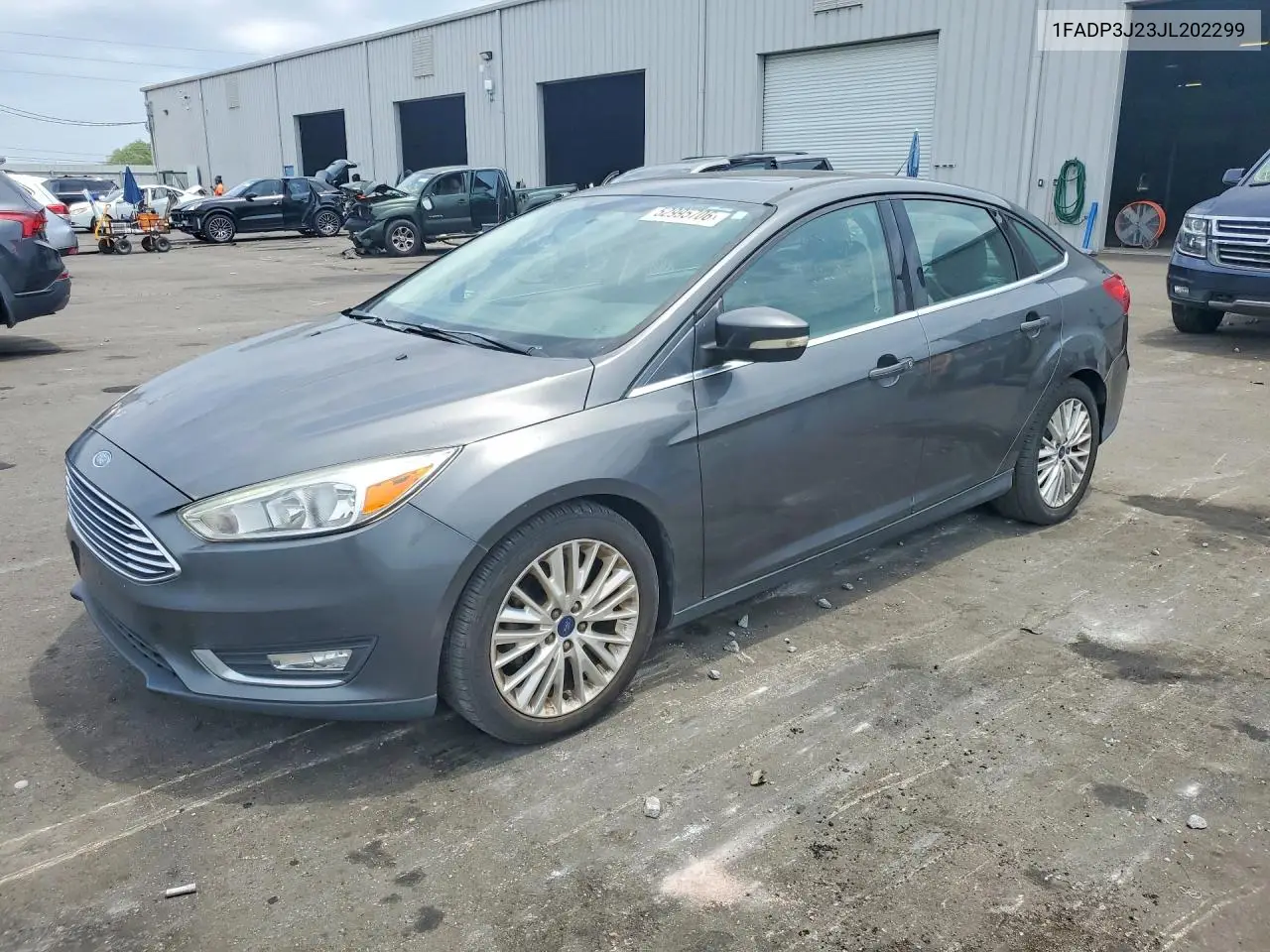 1FADP3J23JL202299 2018 Ford Focus Titanium