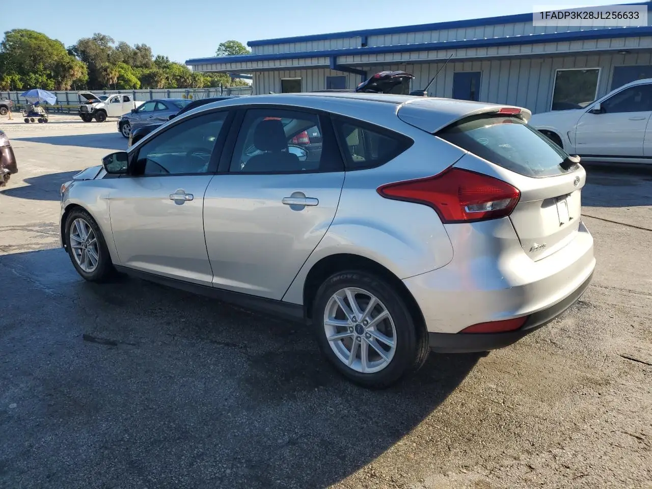 1FADP3K28JL256633 2018 Ford Focus Se