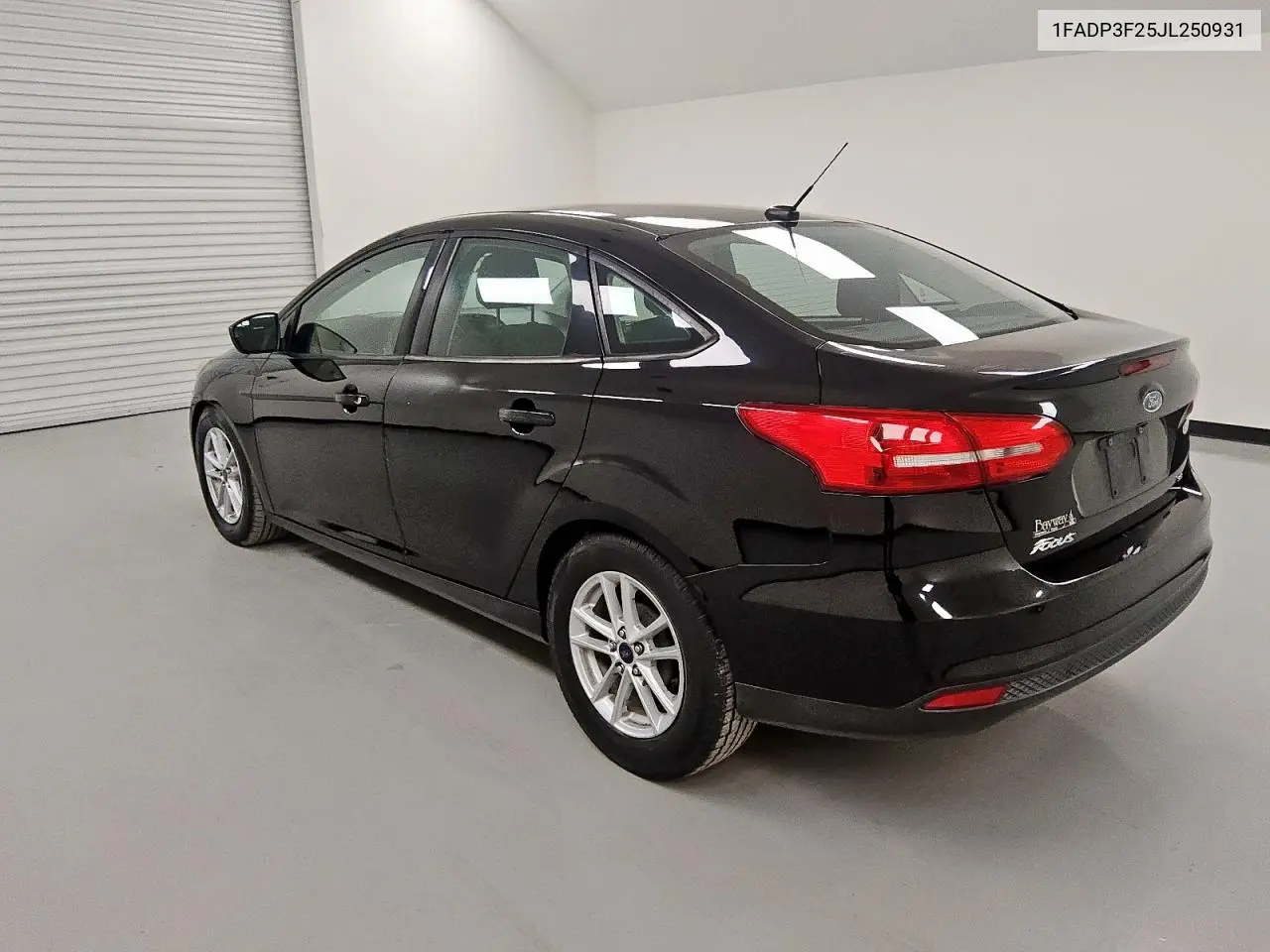 1FADP3F25JL250931 2018 Ford Focus Se