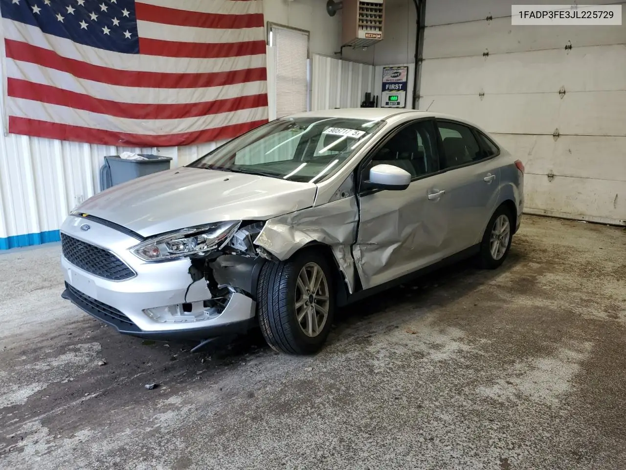 1FADP3FE3JL225729 2018 Ford Focus Se