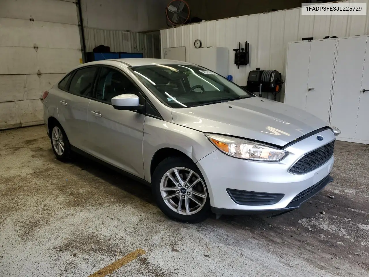 1FADP3FE3JL225729 2018 Ford Focus Se