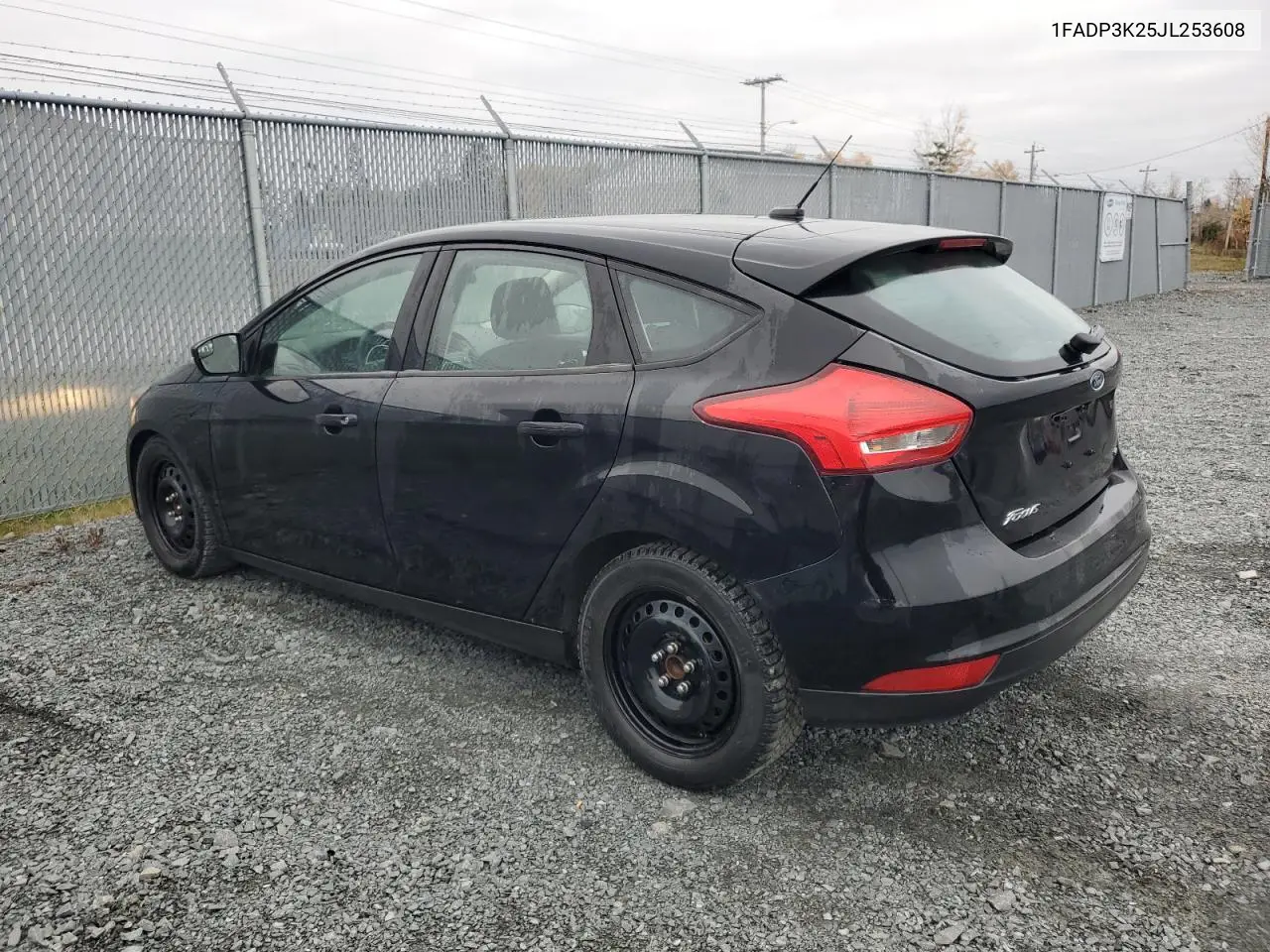 1FADP3K25JL253608 2018 Ford Focus Se