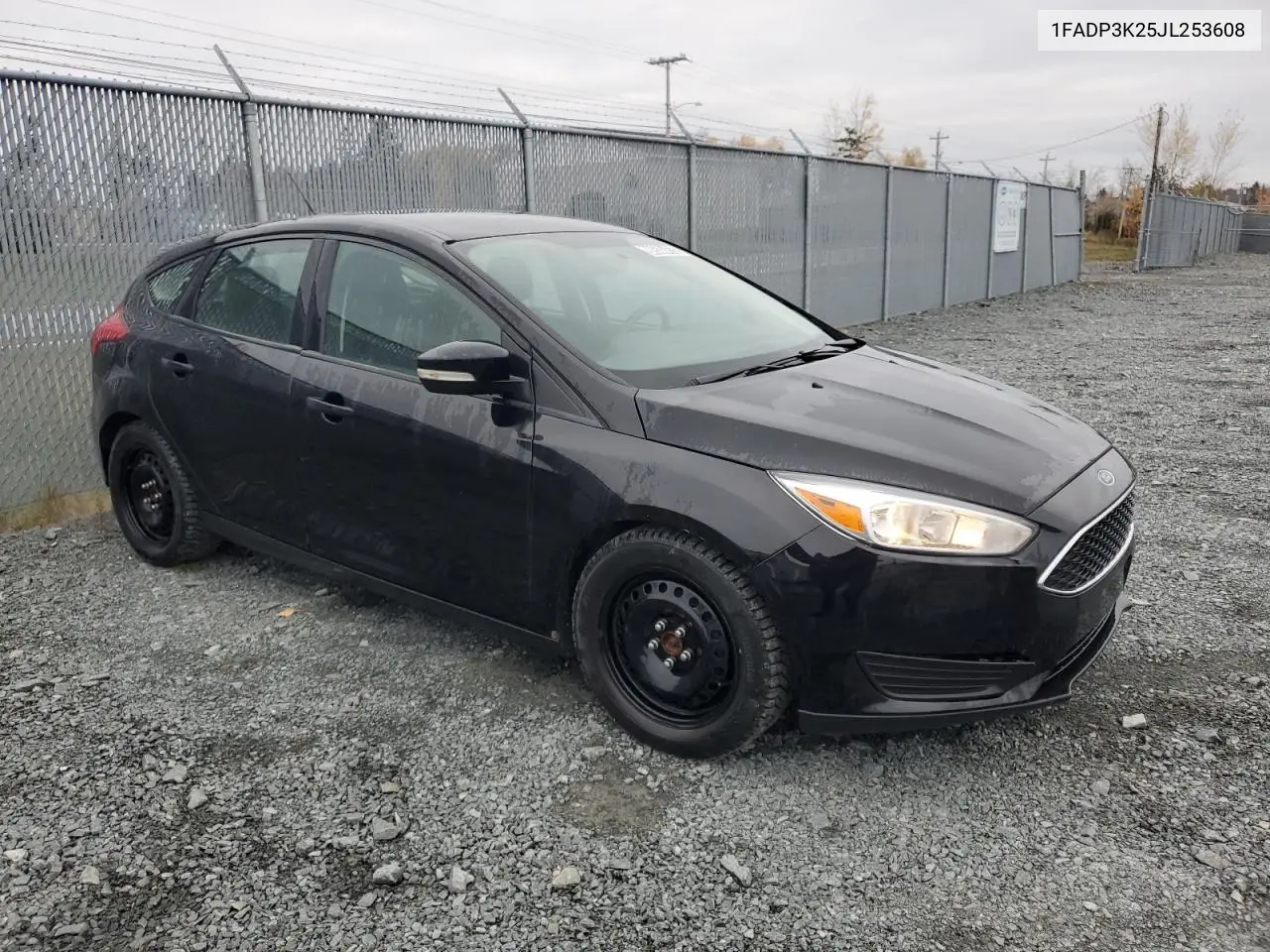 1FADP3K25JL253608 2018 Ford Focus Se