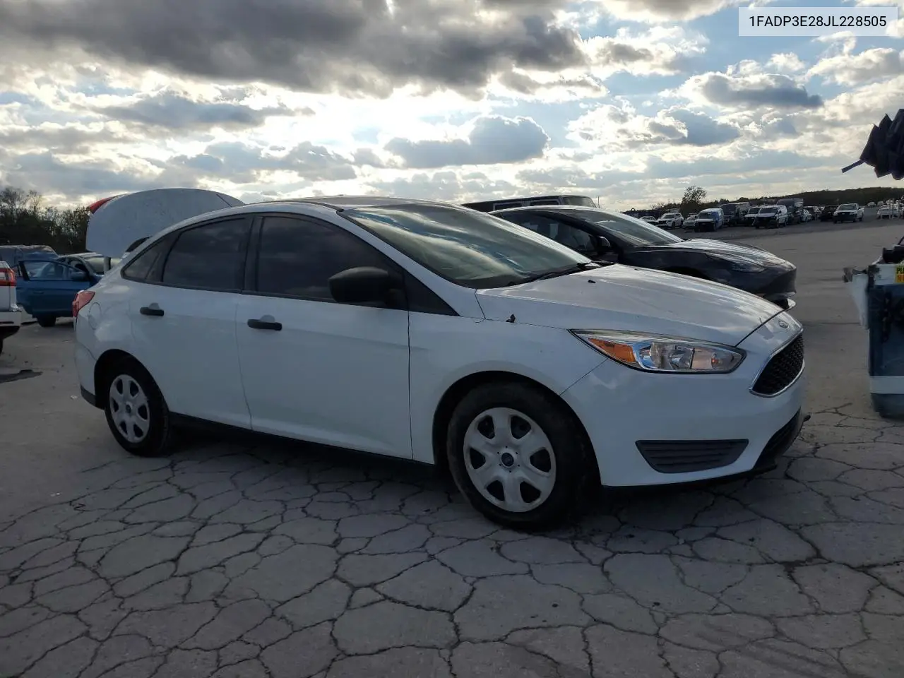 1FADP3E28JL228505 2018 Ford Focus S