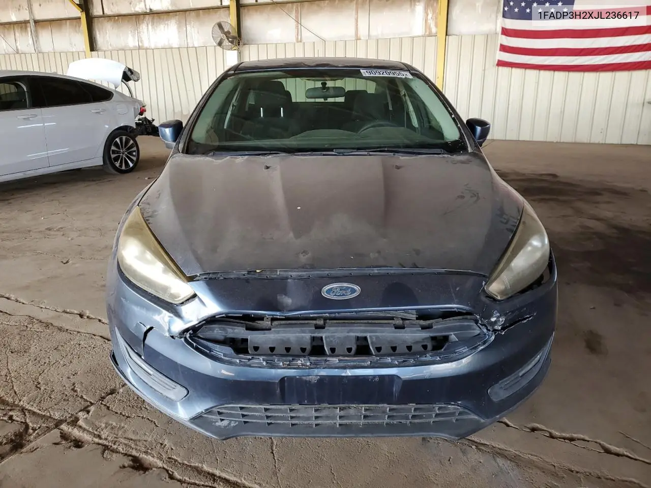 1FADP3H2XJL236617 2018 Ford Focus Sel