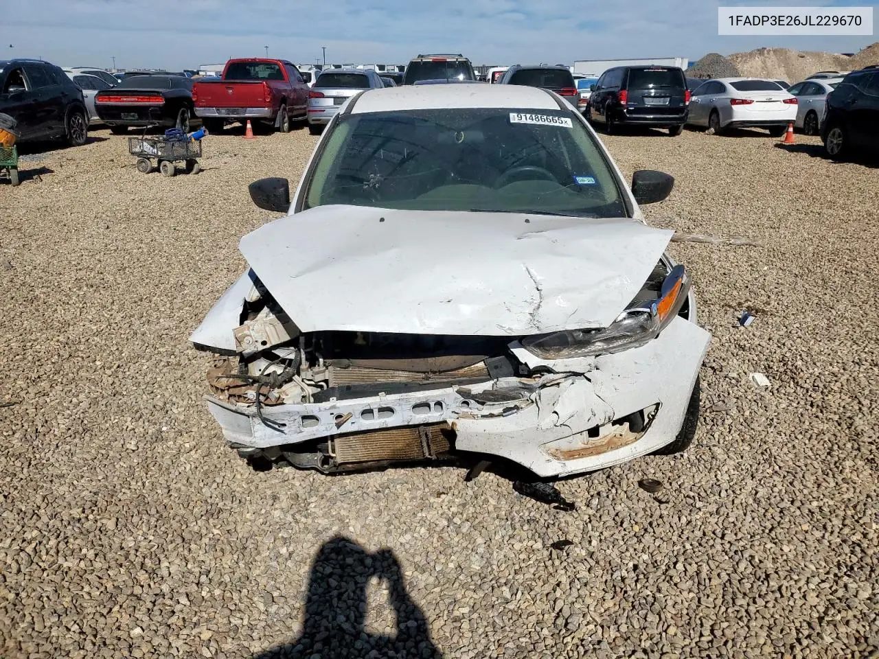 1FADP3E26JL229670 2018 Ford Focus S