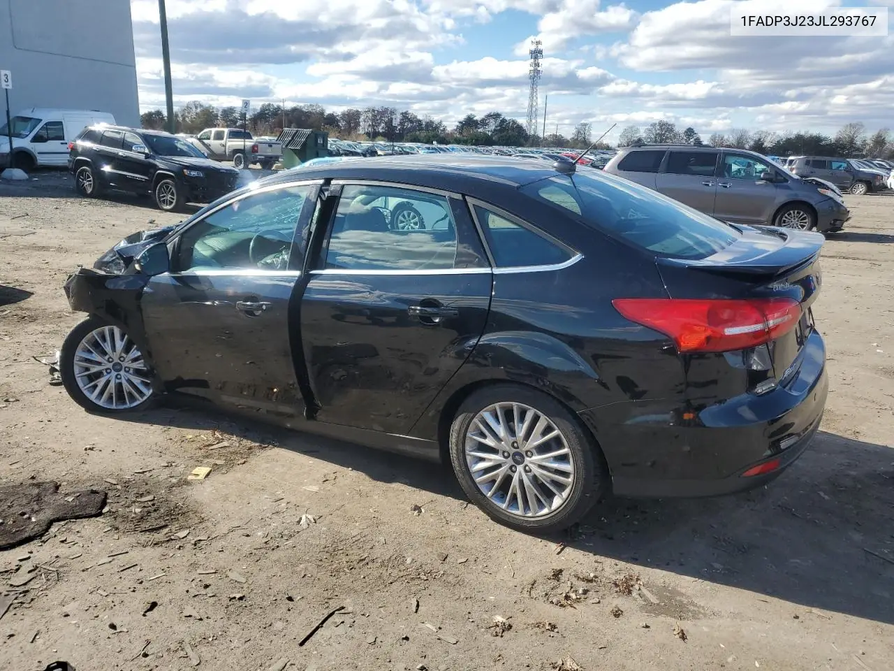 1FADP3J23JL293767 2018 Ford Focus Titanium
