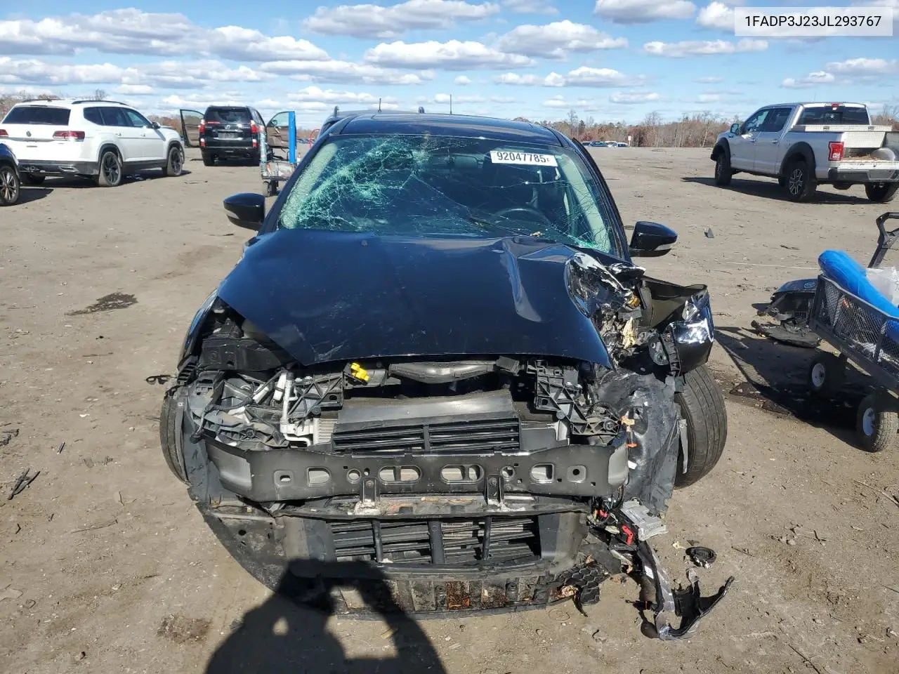 1FADP3J23JL293767 2018 Ford Focus Titanium