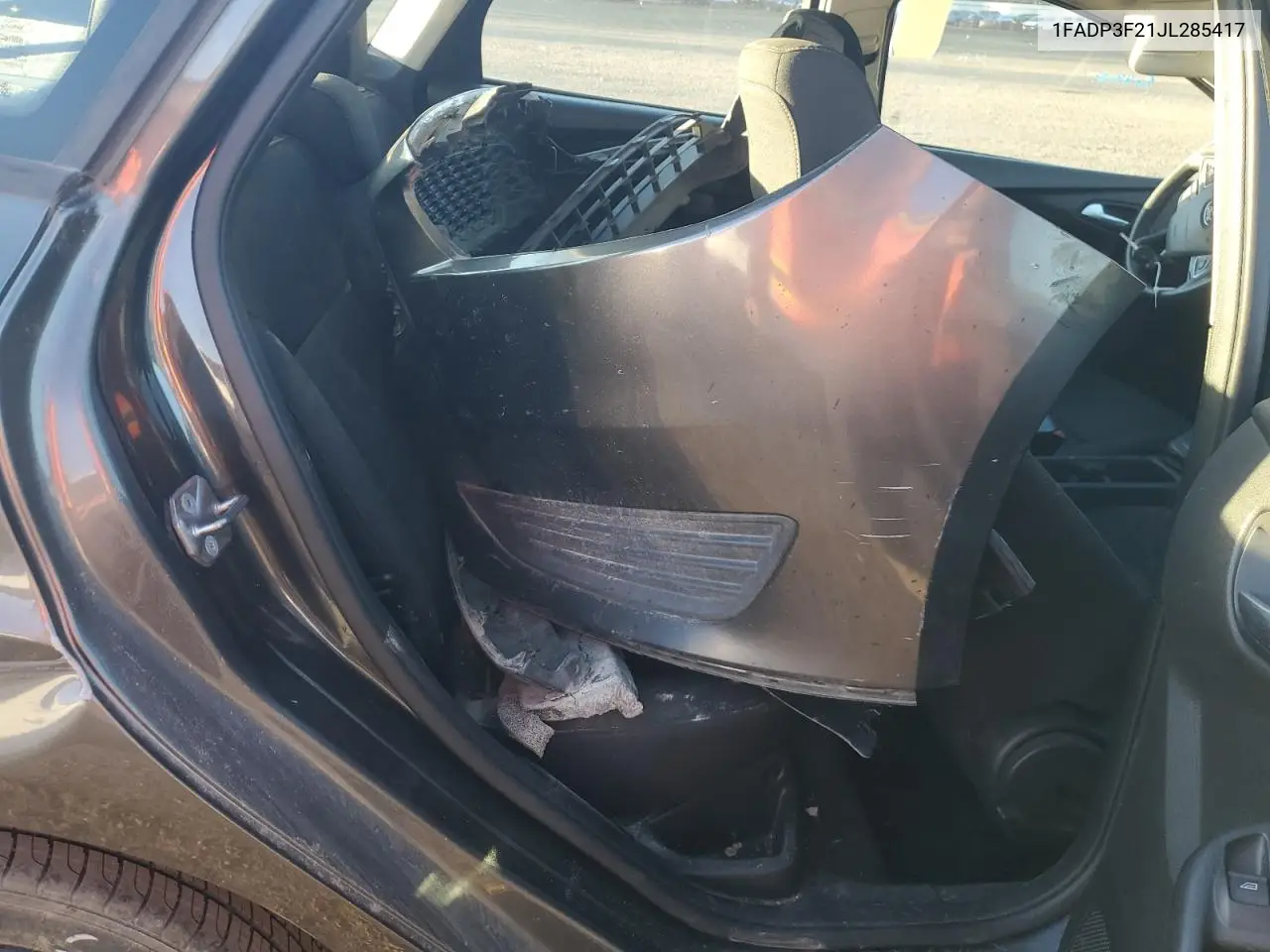 1FADP3F21JL285417 2018 Ford Focus Se