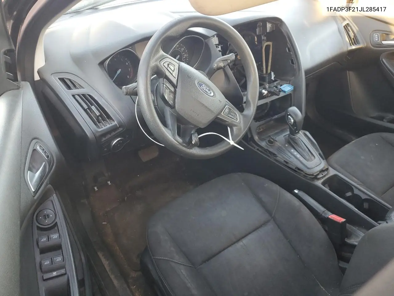 1FADP3F21JL285417 2018 Ford Focus Se