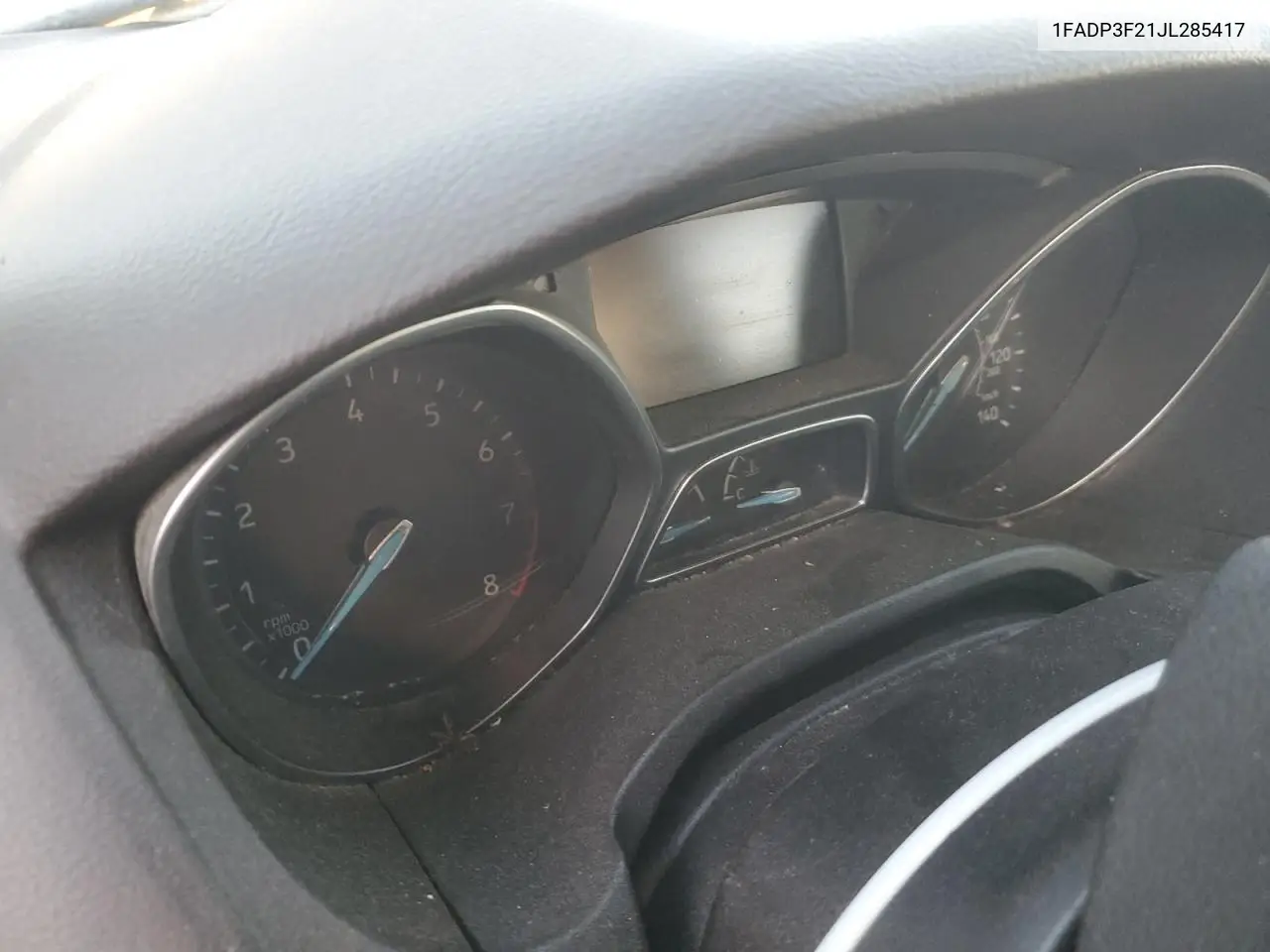 1FADP3F21JL285417 2018 Ford Focus Se
