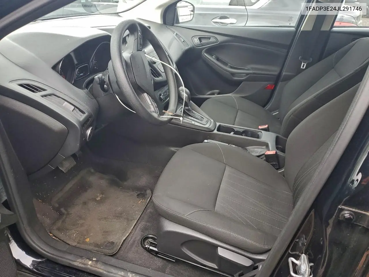 1FADP3E24JL291746 2018 Ford Focus S