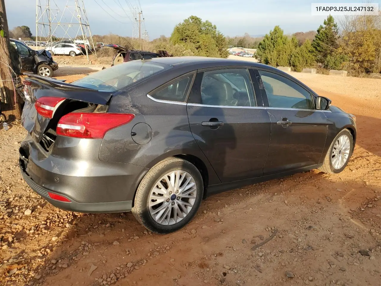 1FADP3J25JL247132 2018 Ford Focus Titanium