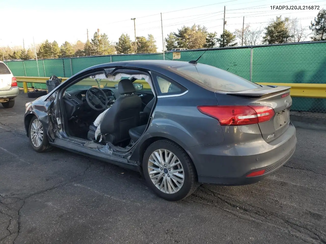 1FADP3J20JL216872 2018 Ford Focus Titanium