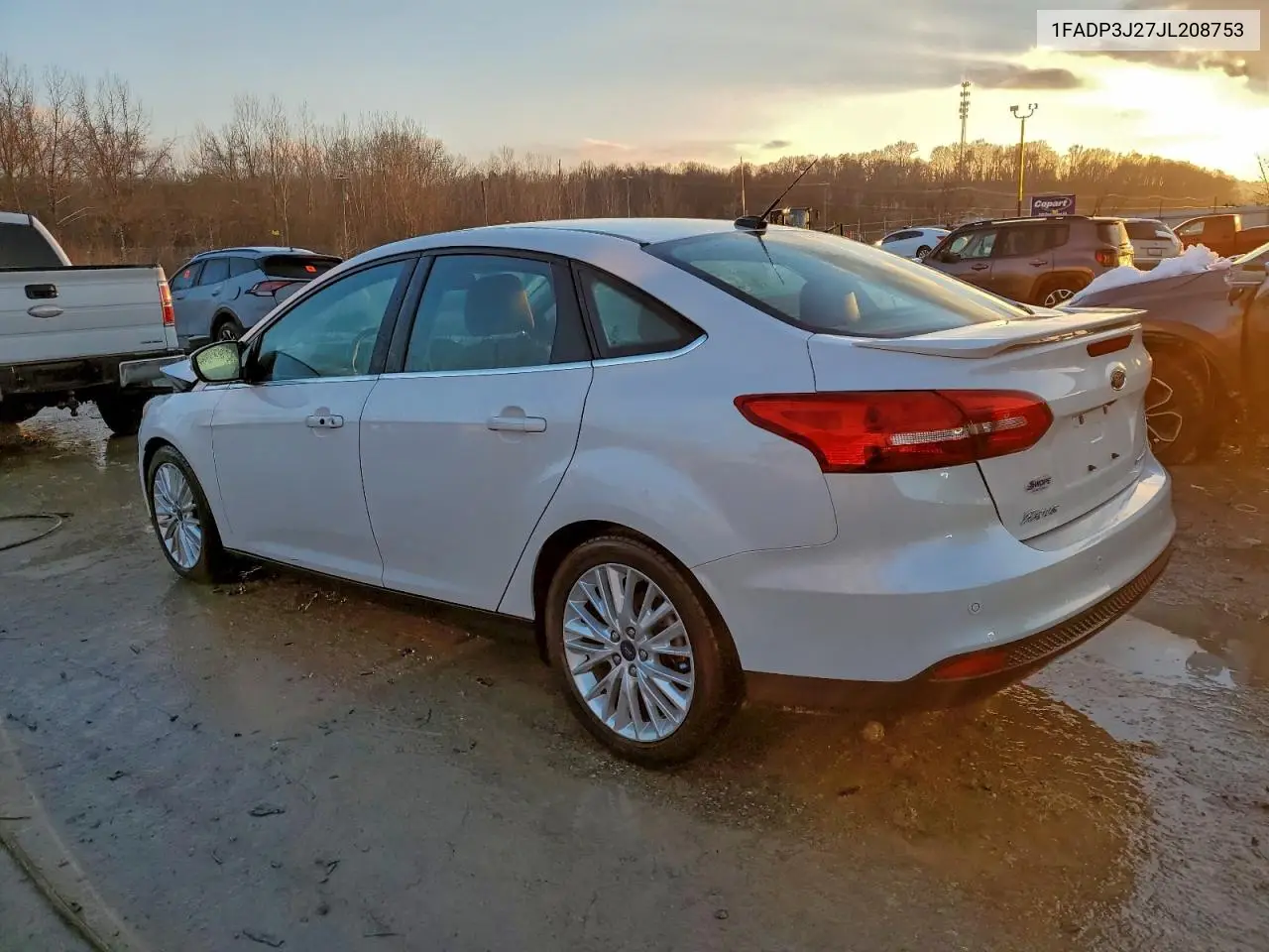 1FADP3J27JL208753 2018 Ford Focus Titanium
