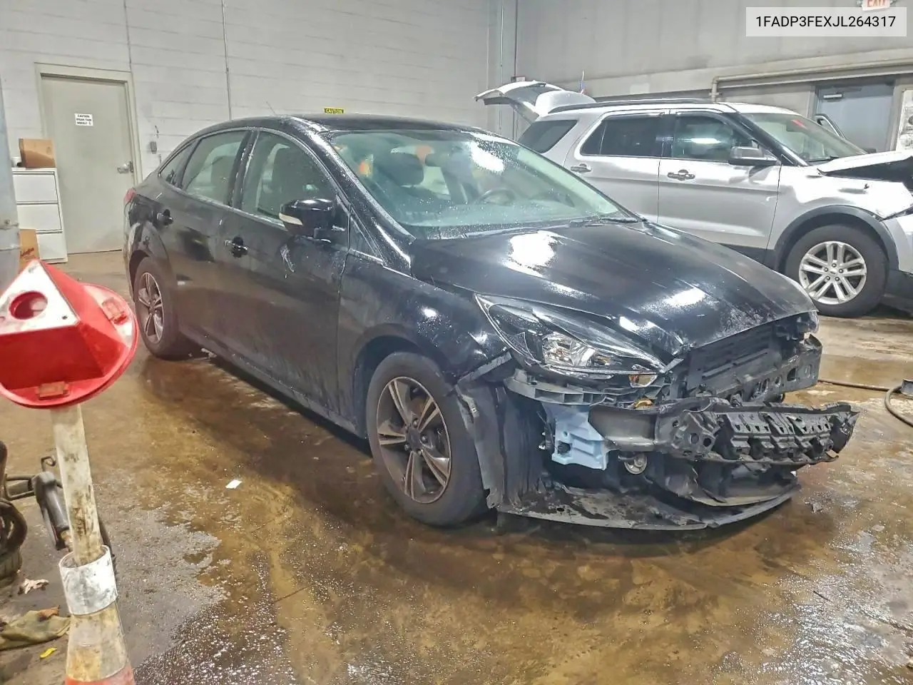 1FADP3FEXJL264317 2018 Ford Focus Se