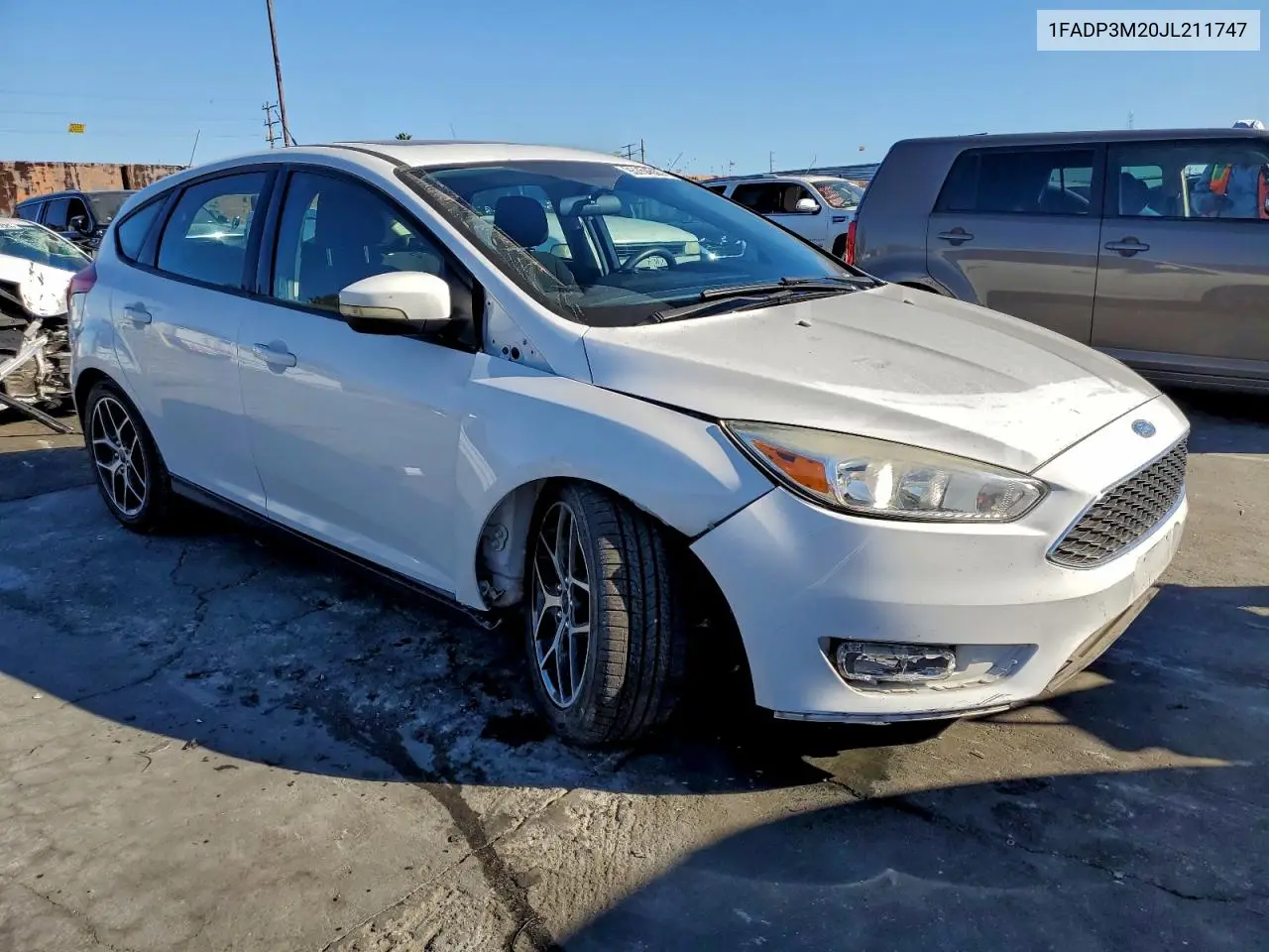 1FADP3M20JL211747 2018 Ford Focus Sel