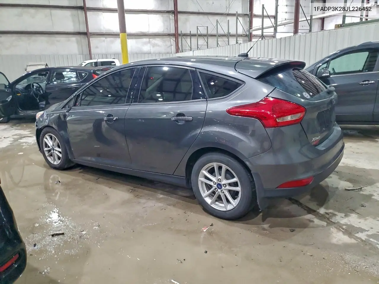 1FADP3K28JL226452 2018 Ford Focus Se