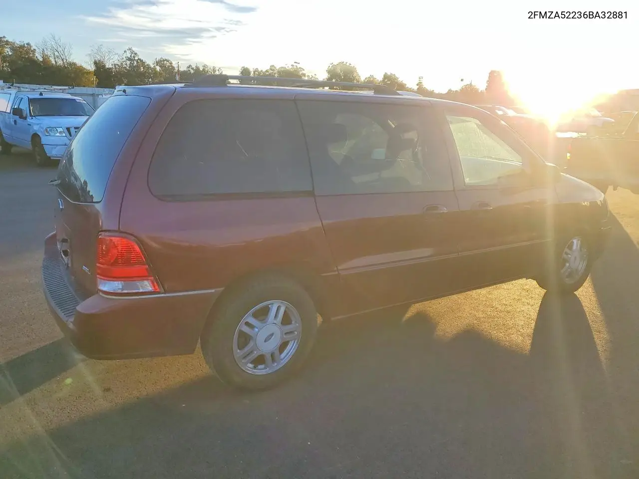 2006 Ford Freestar Sel VIN: 2FMZA52236BA32881 Lot: 75806195