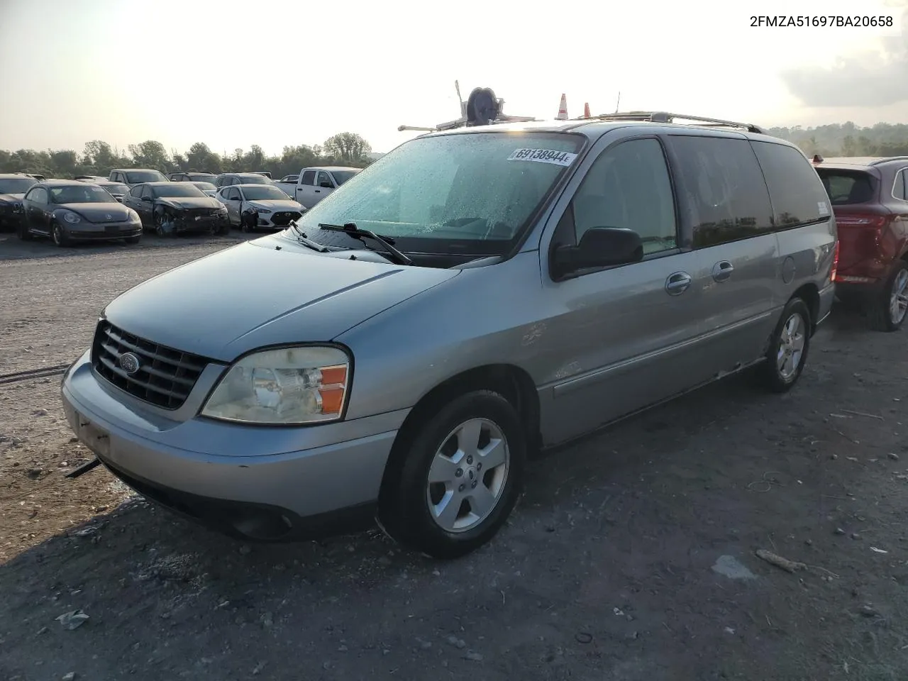 2FMZA51697BA20658 2007 Ford Freestar Se