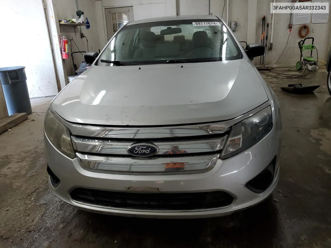 2010 Ford Fusion S VIN: 3FAHP0GA5AR332343 Lot: 69717674