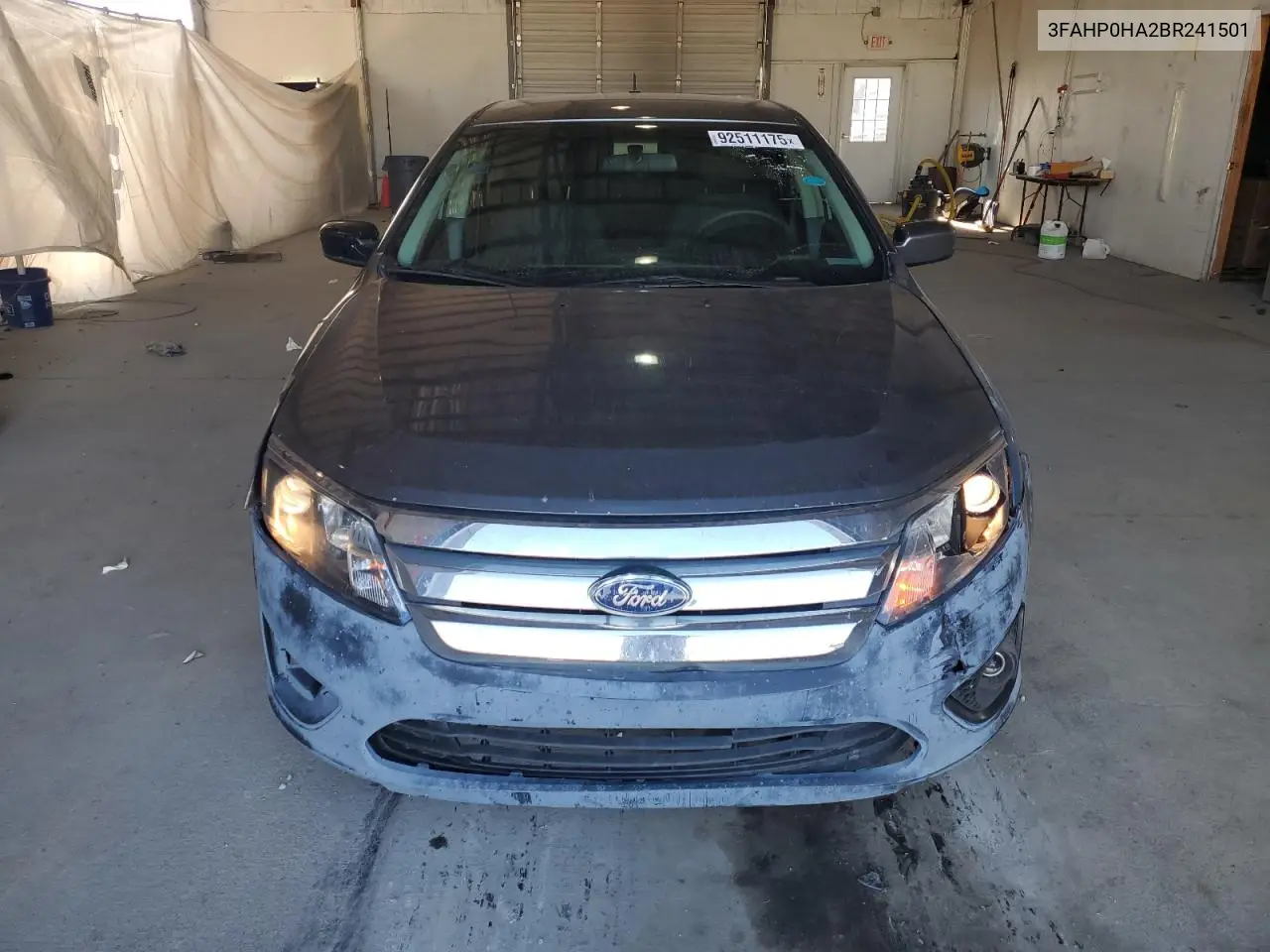3FAHP0HA2BR241501 2011 Ford Fusion Se