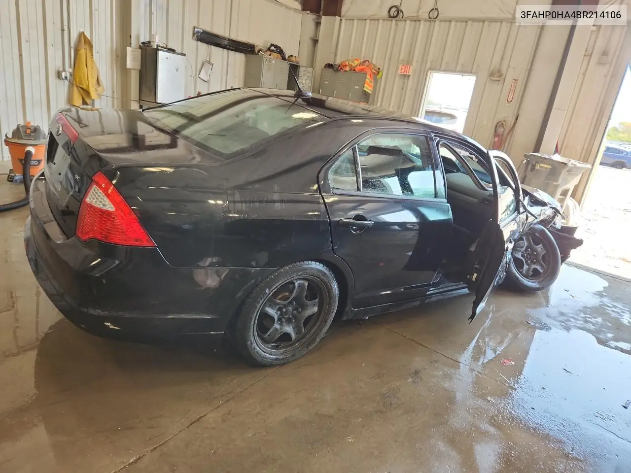 3FAHP0HA4BR214106 2011 Ford Fusion Se