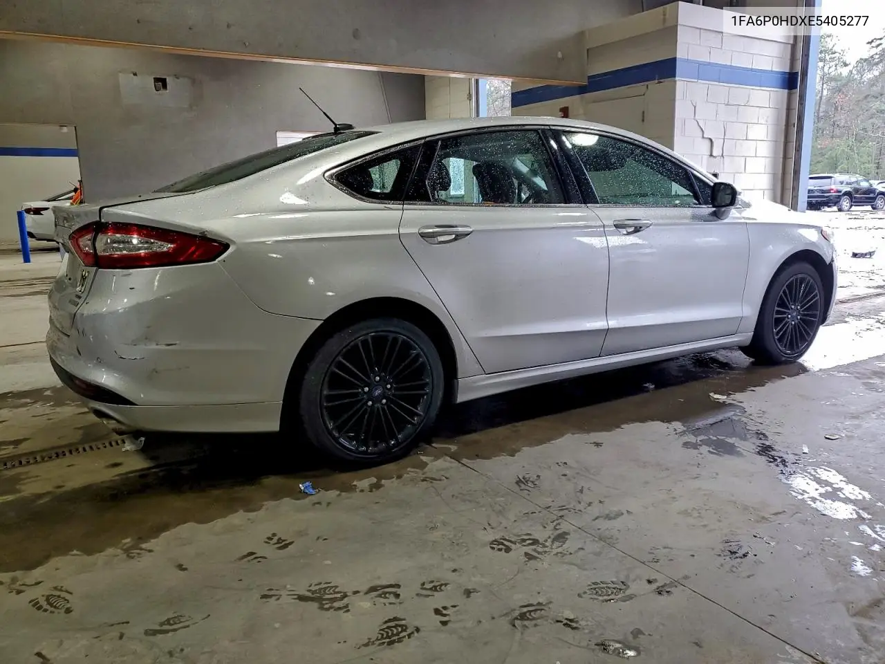 1FA6P0HDXE5405277 2014 Ford Fusion Se