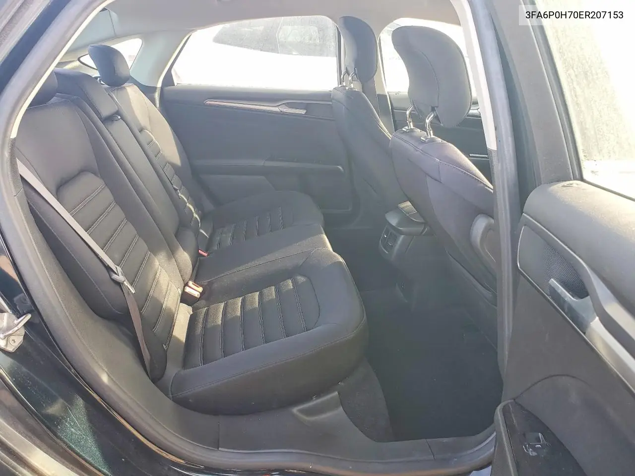 3FA6P0H70ER207153 2014 Ford Fusion Se