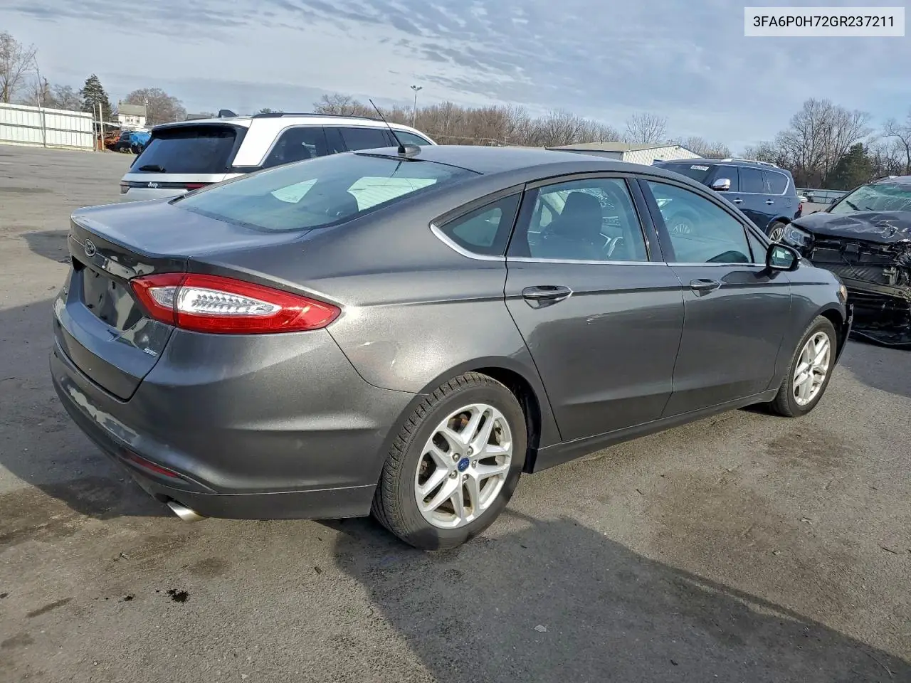 3FA6P0H72GR237211 2016 Ford Fusion Se