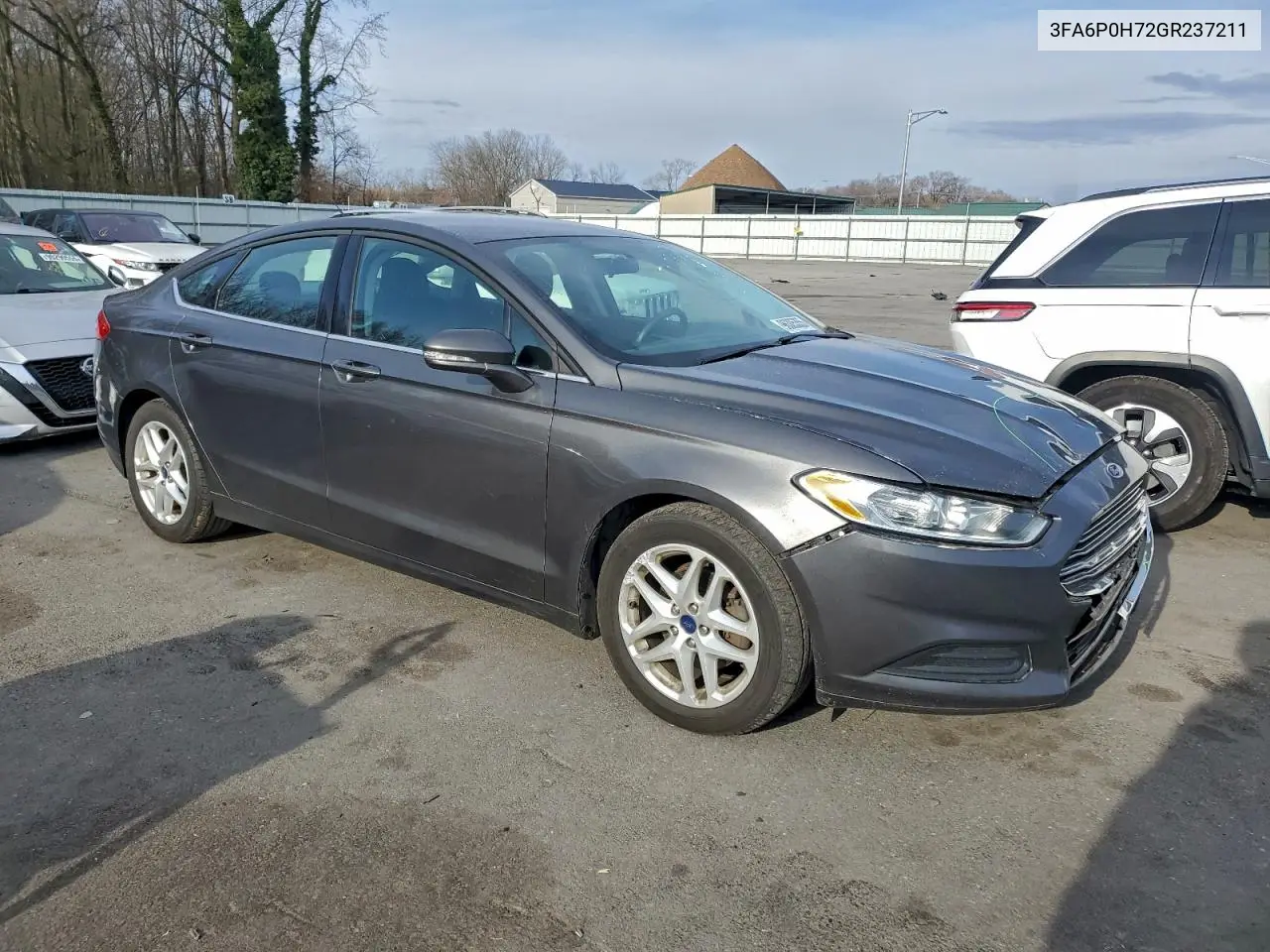 3FA6P0H72GR237211 2016 Ford Fusion Se