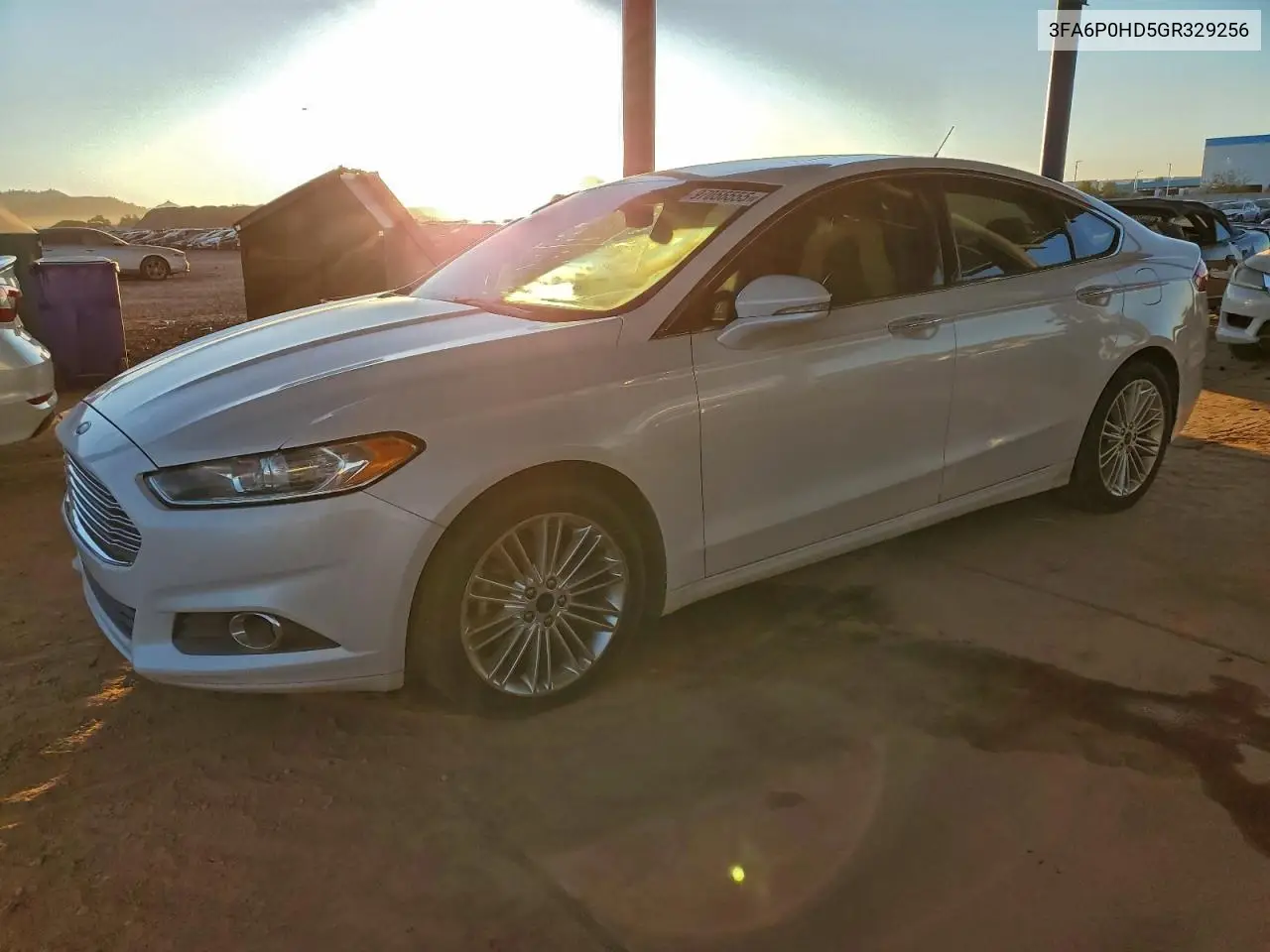 3FA6P0HD5GR329256 2016 Ford Fusion Se