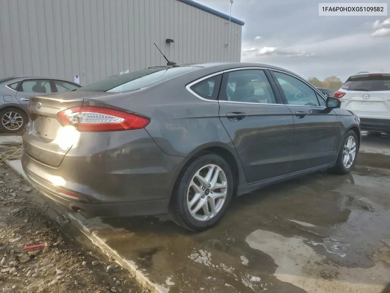 1FA6P0HDXG5109582 2016 Ford Fusion Se