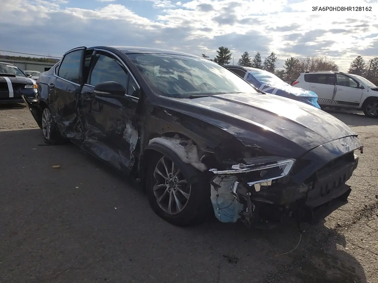 3FA6P0HD8HR128162 2017 Ford Fusion Se