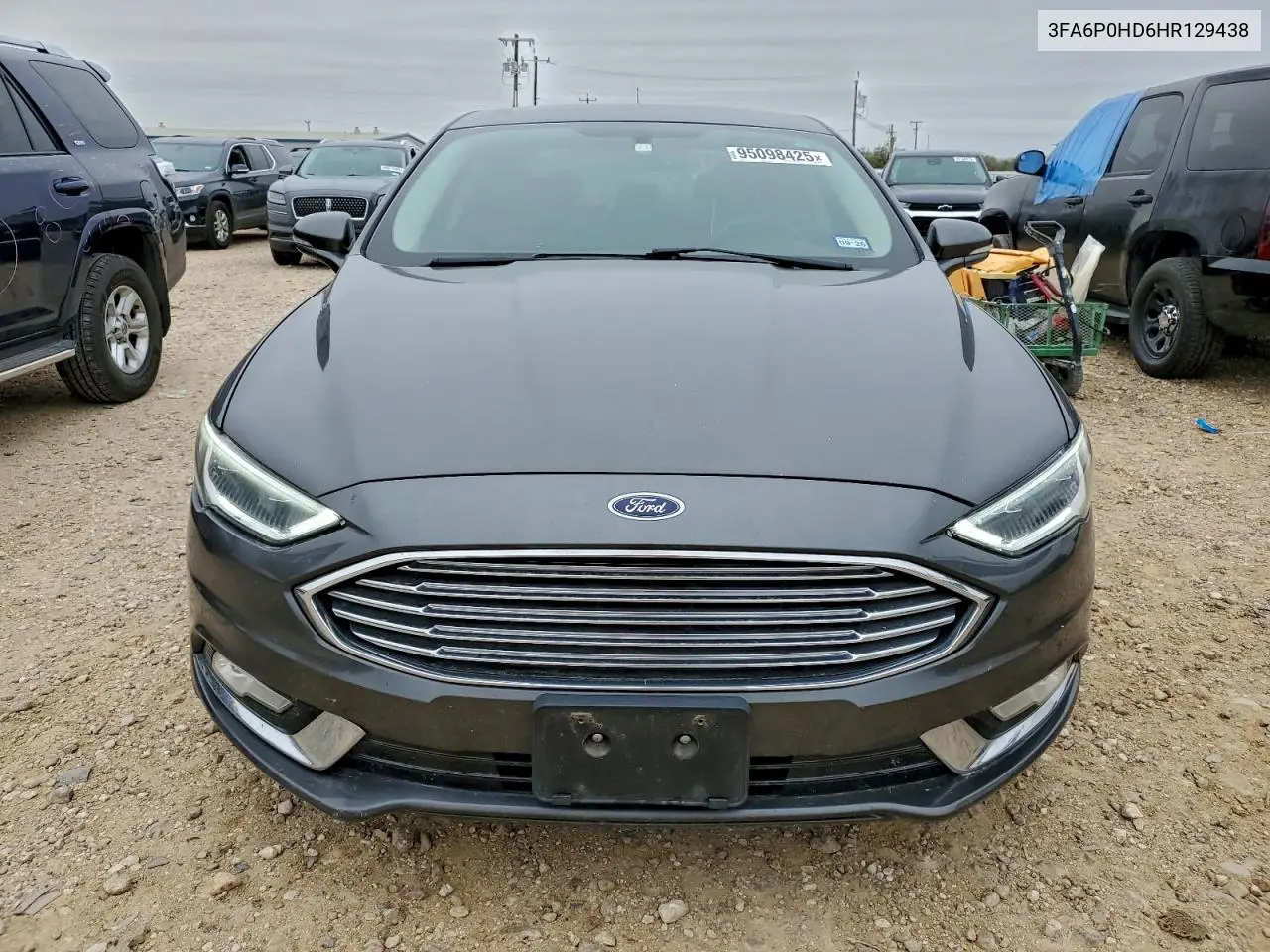 3FA6P0HD6HR129438 2017 Ford Fusion Se