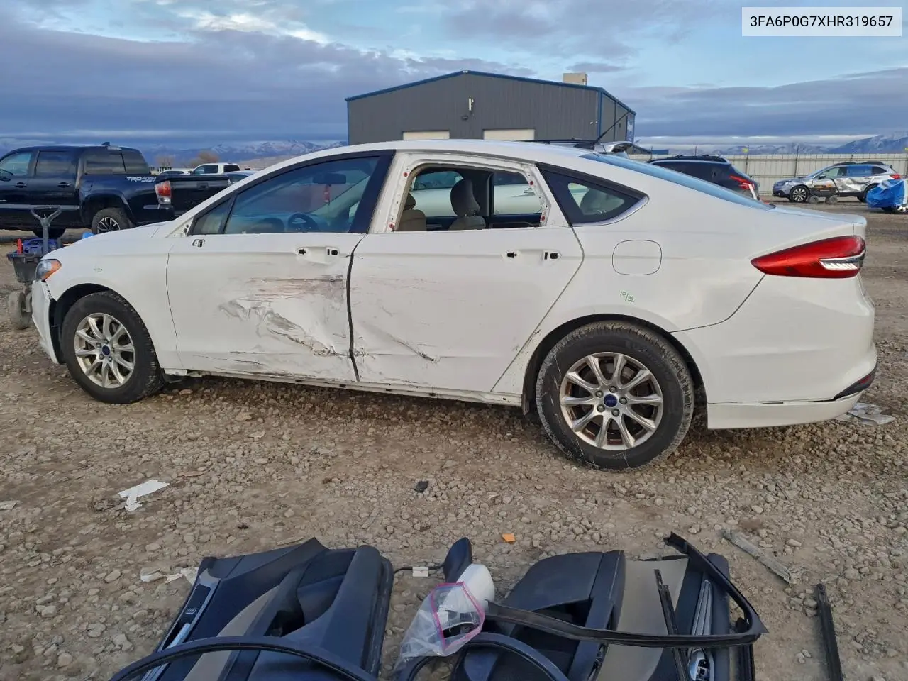 3FA6P0G7XHR319657 2017 Ford Fusion S