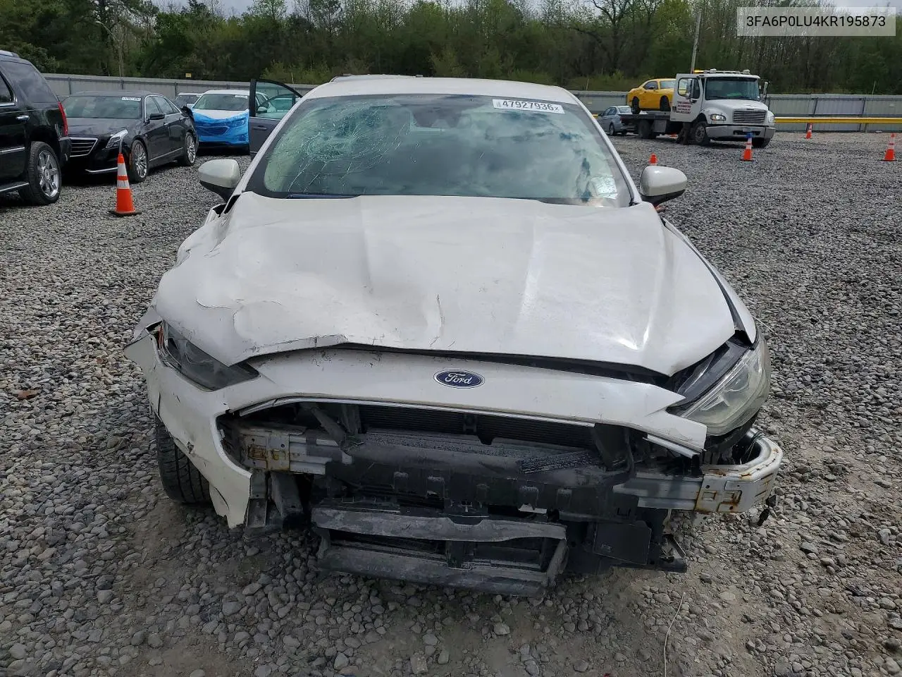 3FA6P0LU4KR195873 2019 Ford Fusion Se