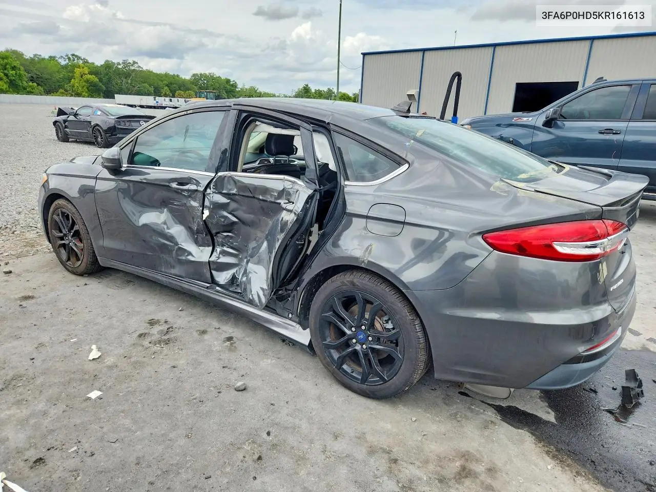 3FA6P0HD5KR161613 2019 Ford Fusion Se