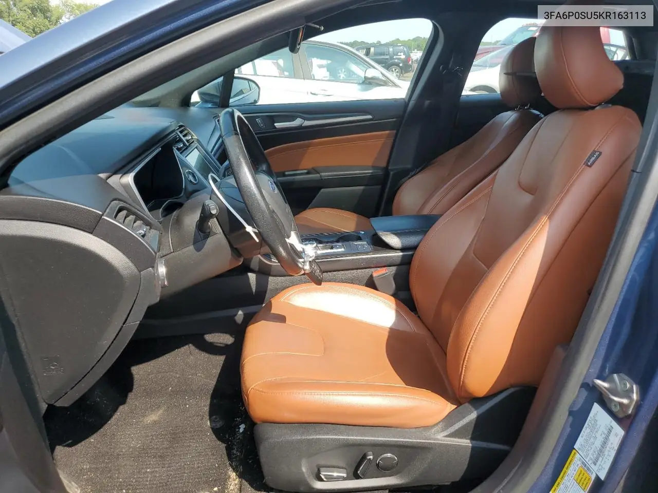 3FA6P0SU5KR163113 2019 Ford Fusion Titanium